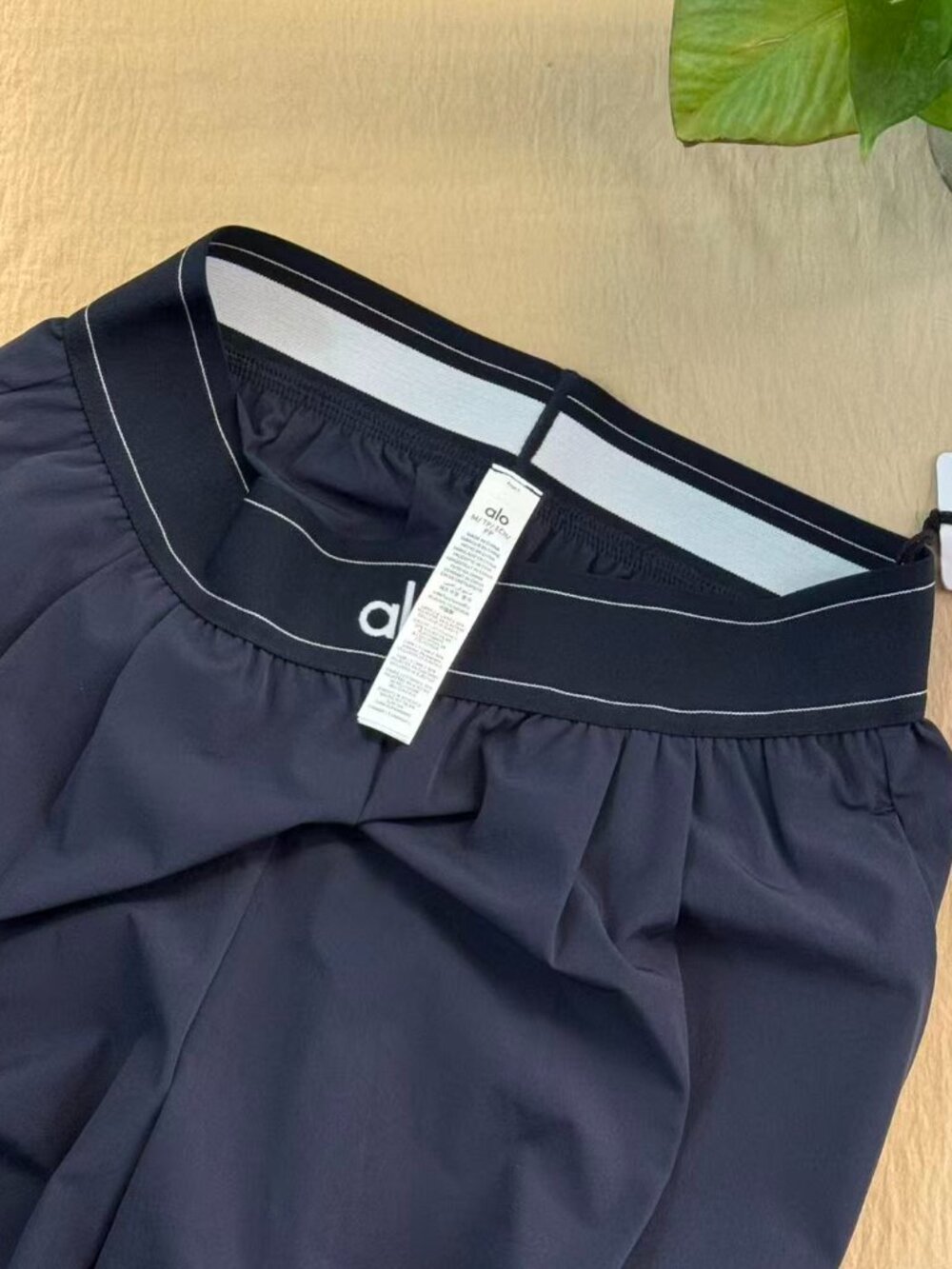 ALO Yoga Suit Up Pants Navy Blueđź§µWide Leg | Regular Length NWT - Picture 3 of 8